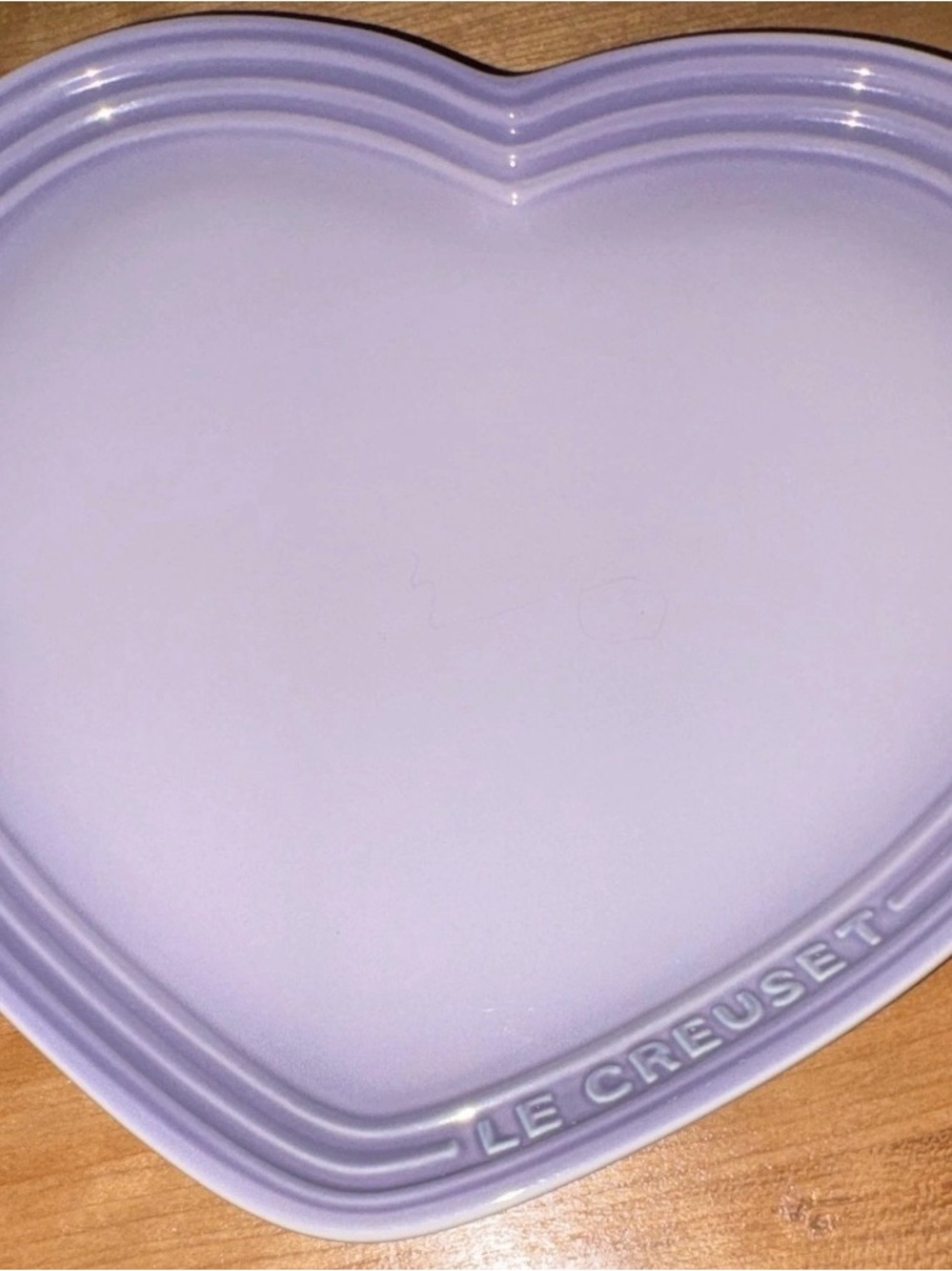 Le Creuset Heart Shaped Stoneware Set (dish&plate) Retired Bluebell Purple - Picture 3 of 14
